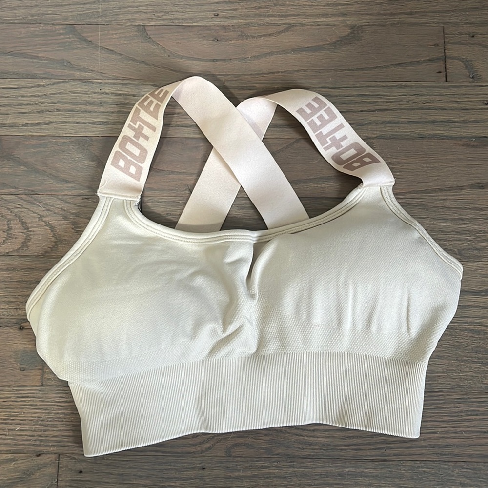 Bo & Tee Sports Bra